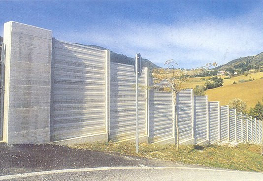 Muretti di recinzione prefabbricati prezzi cemento armato precompresso Recinzioni in muratura prefabbricate